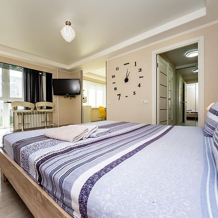 Home Apartments Київ Екстер'єр фото